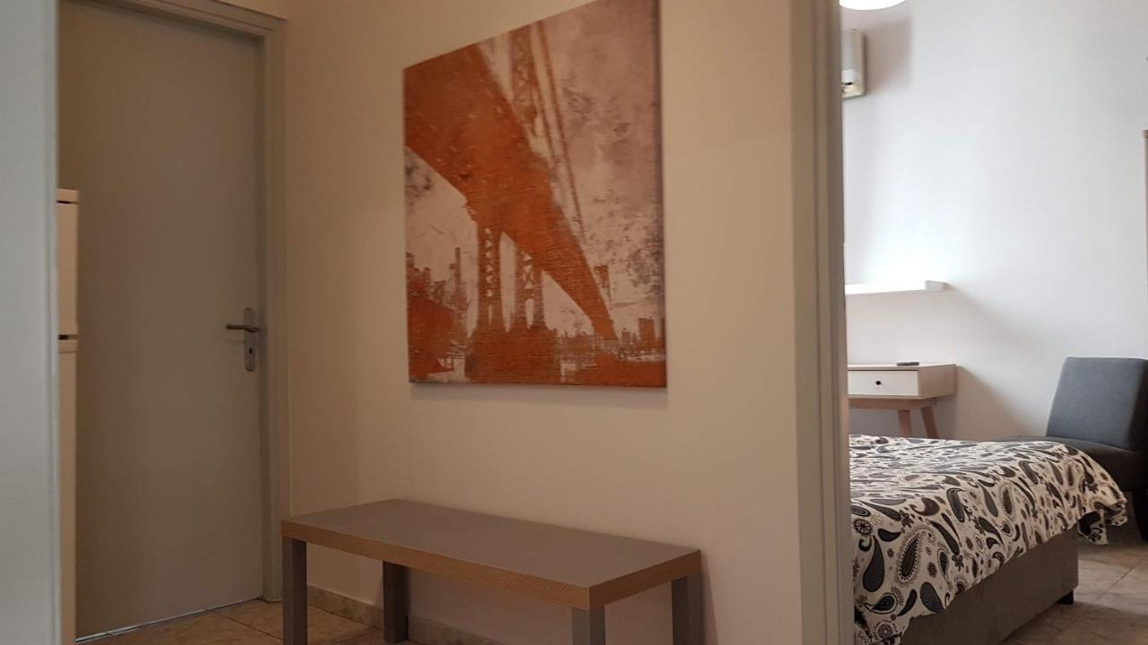 Palette Apartment Champagne - Athens Center, 6 Bd, 3 Bath Exteriör bild
