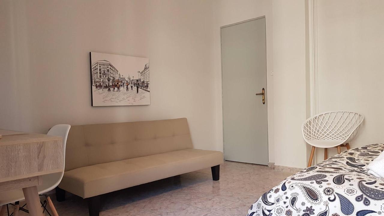 Palette Apartment Champagne - Athens Center, 6 Bd, 3 Bath Exteriör bild