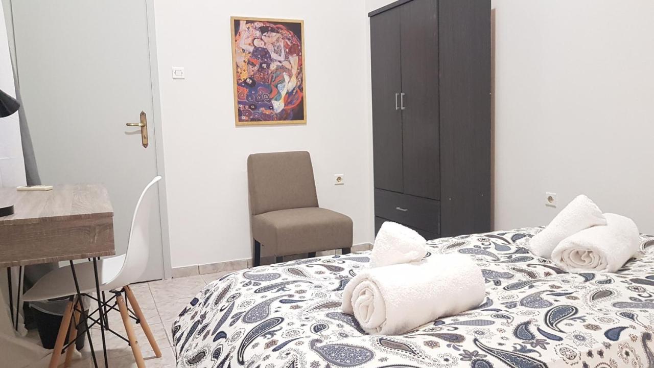 Palette Apartment Champagne - Athens Center, 6 Bd, 3 Bath Exteriör bild