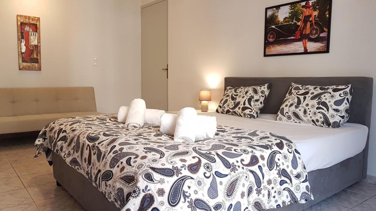 Palette Apartment Champagne - Athens Center, 6 Bd, 3 Bath Exteriör bild