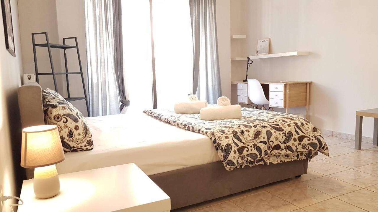 Palette Apartment Champagne - Athens Center, 6 Bd, 3 Bath Exteriör bild